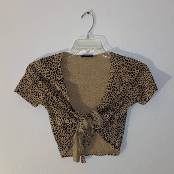 Brandy Melville Tops - brandy melville cheetah rae wrap top